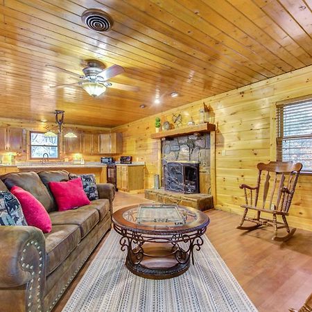 Country Oaks Cabin Villa Pigeon Forge Esterno foto