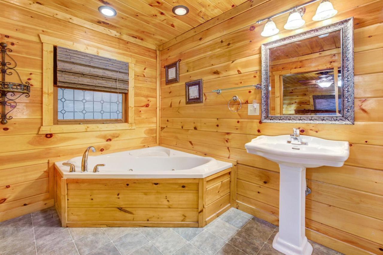 Country Oaks Cabin Villa Pigeon Forge Esterno foto